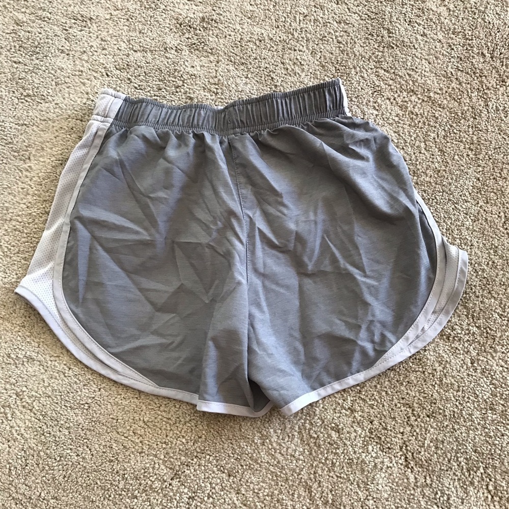 Nike Women’s Tempo Running Shorts Bundle, XS - Picture 3 of 12